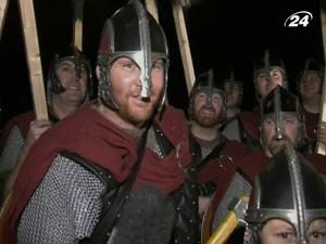 У Единбурзі спалили модель корабля вікінгів У Единбурзі спалили модель корабля вікінгів