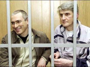 Адвокати оскаржили вирок Ходорковському та Лебедєву