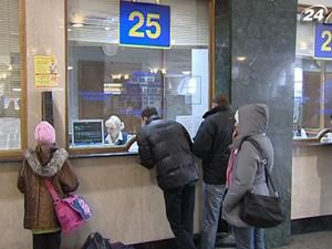 За добу до Нового року у залізничних касах лімітована кількість квитків За добу до Нового року у залізничних касах лімітована кількість квитків