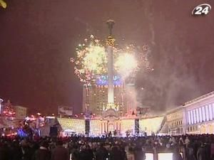 З Новим роком, з новим щастям! Україна переступила поріг нового - 2011 року