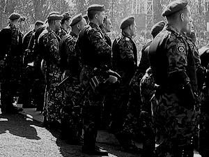 Київ: біля офісу Партії регіонів чергує "Беркут" Київ: біля офісу Партії регіонів чергує "Беркут"