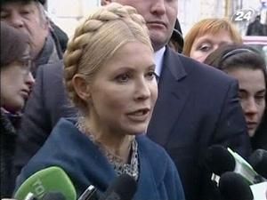 Тимошенко підтримає Луценка у залі суду