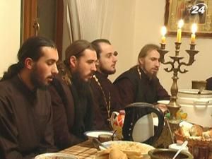 Святу вечерю готують і в монастирях Святу вечерю готують і в монастирях