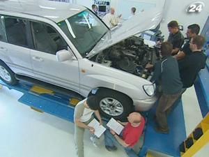 Для зниження видатків Toyota впровадить дешевші технології Для зниження видатків Toyota впровадить дешевші технології