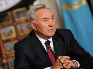 Назарбаєв не хоче бути довічним Президентом