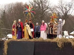 У Львові спалахнула Різдвяна зірка У Львові спалахнула Різдвяна зірка