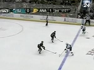 "Анахайм" завдяки єдиній шайбі переграв "Сан-Хосе" "Анахайм" завдяки єдиній шайбі переграв "Сан-Хосе"