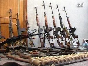 МВС: затримали 8 озброєних членів ВО "Тризуб" - 11 січня 2011 - Телеканал новин 24