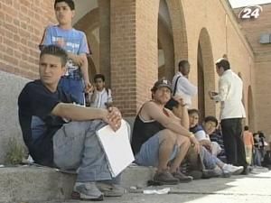 Іспанська влада вимагатиме від іммігрантів знання державної мови Іспанська влада вимагатиме від іммігрантів знання державної мови