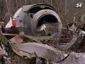 Туск назвав доповідь про Смоленську трагедію "неповною" Туск назвав доповідь про Смоленську трагедію "неповною"