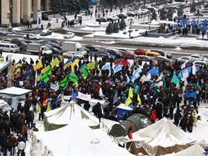 Міліція допитує близько 100 учасників акцій протесту проти нового Податкового кодексу