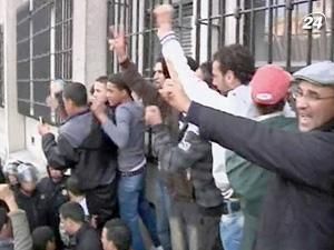 Президент Тунісу відправив уряд у відставку Президент Тунісу відправив уряд у відставку