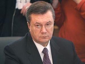 Янукович звільнив чотирьох заступників міністрів