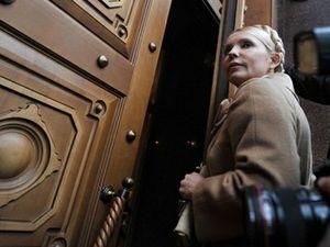 Тимошенко знову викликали на допит