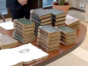 Україна повернула Грузії 56 стародруків Україна повернула Грузії 56 стародруків