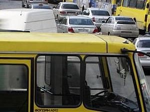 Київ: водій автобуса став винуватцем ДТП за участю шести автомобілів