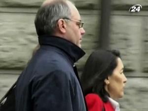 Екс-банкір Елмер заплатить штраф за контакти з Wikileaks Екс-банкір Елмер заплатить штраф за контакти з Wikileaks