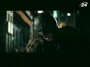 Жінку-Кішку в новому фільмі про Бетмена зіграє Енн Хетеуей Жінку-Кішку в новому фільмі про Бетмена зіграє Енн Хетеуей