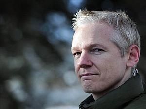 Ассанж вже оформив російську візу і хоче приїхати в Росію Ассанж вже оформив російську візу і хоче приїхати в Росію