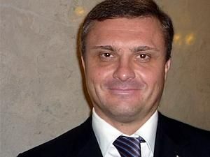 Позиція Януковича: Кожен має право шанувати тих героїв, яких хоче Позиція Януковича: Кожен має право шанувати тих героїв, яких хоче