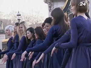 Велика Британія: перед туристами красувалося 13 "Кейт Міддлтон" Велика Британія: перед туристами красувалося 13 "Кейт Міддлтон"