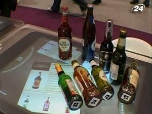 Зробити замовлення у барі можна безпосередньо зі столу Зробити замовлення у барі можна безпосередньо зі столу