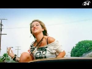 Пісня Кеші очолила рейтинг треків, найчастіше завантажених з Інтернету Пісня Кеші очолила рейтинг треків, найчастіше завантажених з Інтернету