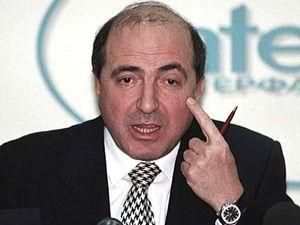 Березовський: Янукович діє логічніше за Ющенка та Тимошенко Березовський: Янукович діє логічніше за Ющенка та Тимошенко