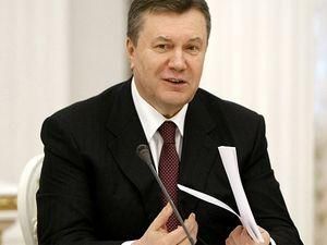 Янукович обіцяє не нав'язувати свою Конституцію Янукович обіцяє не нав'язувати свою Конституцію