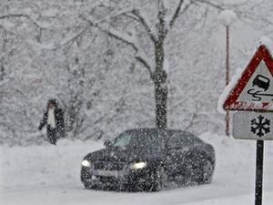 Завтра на Україну чекають снігопади