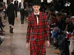 Dior Homme представив колекцію для "безпорадних аристократів" Dior Homme представив колекцію для "безпорадних аристократів"