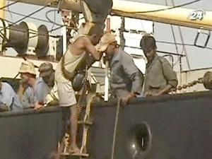 Українці знову опинилися в полоні сомалійських піратів Українці знову опинилися в полоні сомалійських піратів