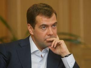 Медведєв пообіцяв покарати керівництво "Домодєдово" за теракт
