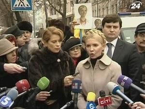 Тимошенко майже не спізнилася у ГПУ