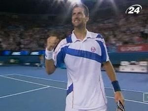 Новак Джоковіч упевнено пробився до 1/2 фіналу Новак Джоковіч упевнено пробився до 1/2 фіналу