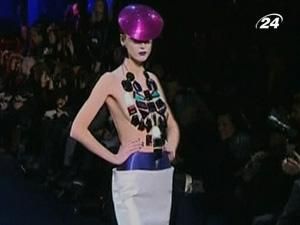 Джорджіо Армані представив свою колекцію в Парижі Джорджіо Армані представив свою колекцію в Парижі