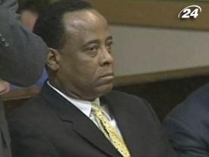 Особистий лікар Майкла Джексона не визнає себе винним у його смерті Особистий лікар Майкла Джексона не визнає себе винним у його смерті