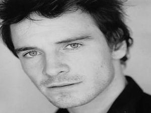 Головну роль в "Прометеї" зіграє Майкл Фассбендер Головну роль в "Прометеї" зіграє Майкл Фассбендер