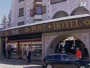 Давос: пролунав вибух в одному із готелів, постраждалих немає Давос: пролунав вибух в одному із готелів, постраждалих немає