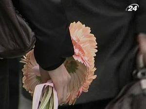 У Москві ховають жертв теракту у "Домодєдово" - 27 січня 2011 - Телеканал новин 24