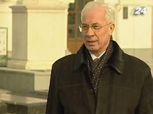 Азаров: Олександре Павловичу, знайдіть мера! Азаров: Олександре Павловичу, знайдіть мера!