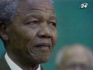 Нельсон Мандела вийшов з лікарні