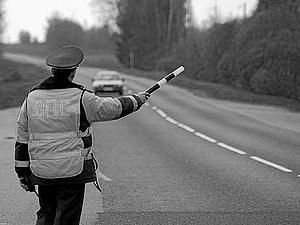 Одеські ДАІшники ініціюють кримінальні справи за спробу дати їм хабарі у розмірі 200 гривень Одеські ДАІшники ініціюють кримінальні справи за спробу дати їм хабарі у розмірі 200 гривень