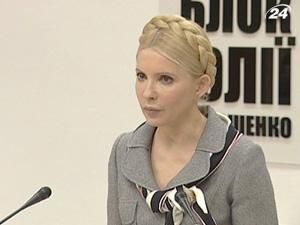 Тимошенко спростовує звинувачення щодо закупівлі "карет швидкої"