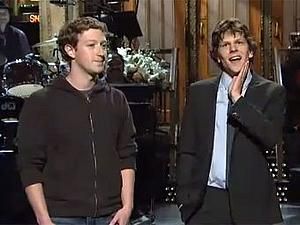 Засновник Facebook зустрівся з актором, який зіграв його у "Соціальні мережі" Засновник Facebook зустрівся з актором, який зіграв його у "Соціальні мережі"