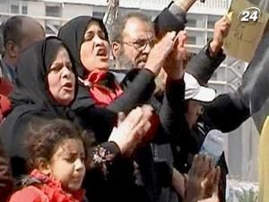 Віце-президент Єгипту пропонує Мубараку зректися влади Віце-президент Єгипту пропонує Мубараку зректися влади