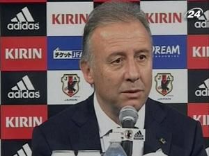 Збірна Японії повернулась додому після тріумфу на Кубку Азії Збірна Японії повернулась додому після тріумфу на Кубку Азії