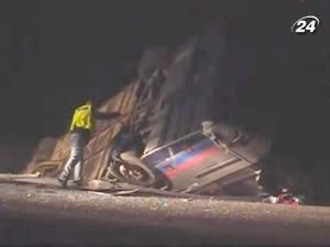 Троє туристів, які постраждали у аварії автобуса, у тяжкому стані Троє туристів, які постраждали у аварії автобуса, у тяжкому стані