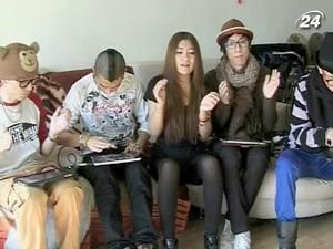 Хіт "Play Go" має мільйони шанувальників Хіт "Play Go" має мільйони шанувальників