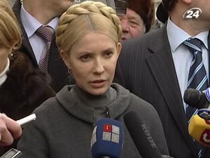 Тимошенко: 2 підписки про невиїзд - наче двічі розстріляли Тимошенко: 2 підписки про невиїзд - наче двічі розстріляли